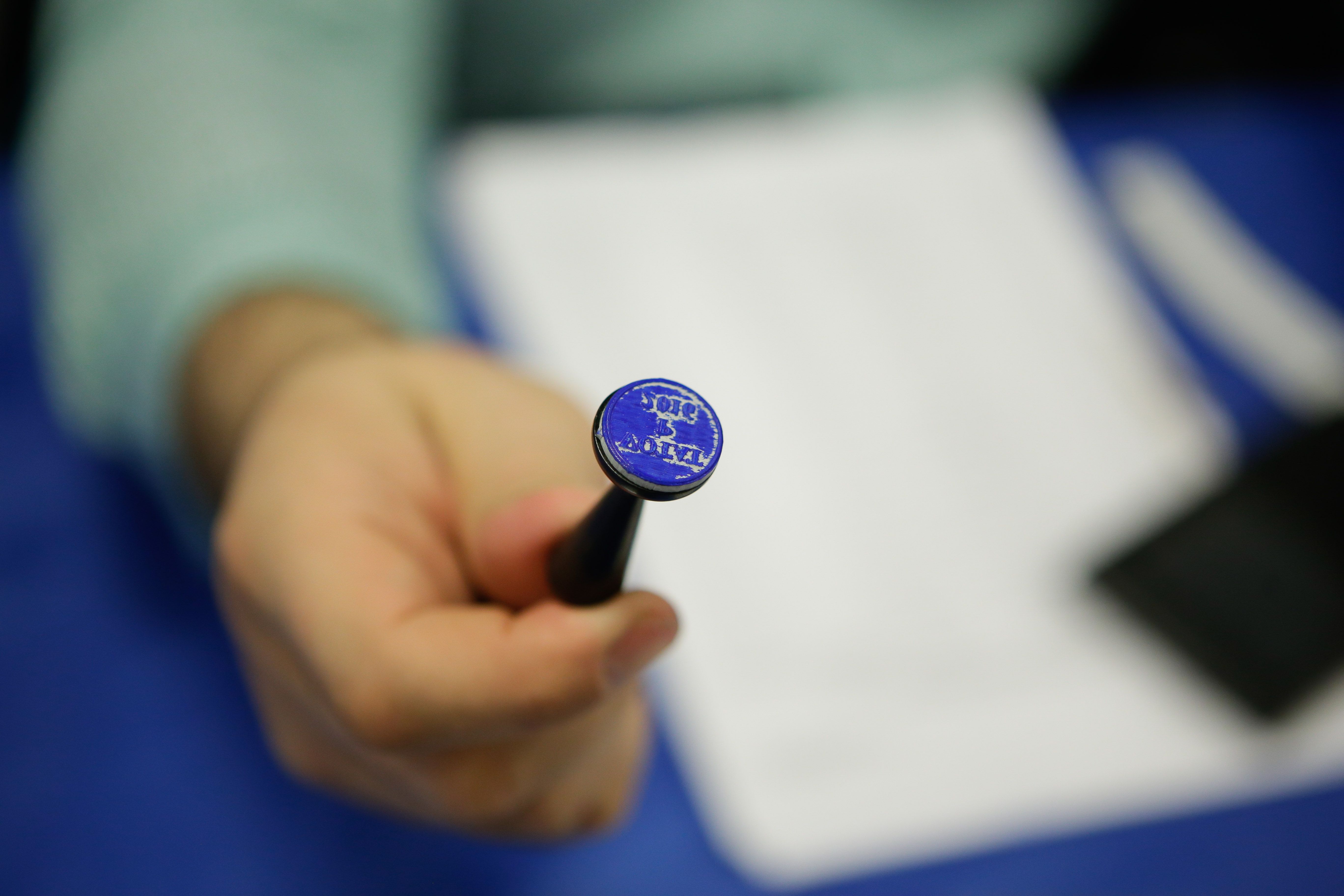 USR vrea extinderea votului prin corespondenţa si pentru alegerile locale