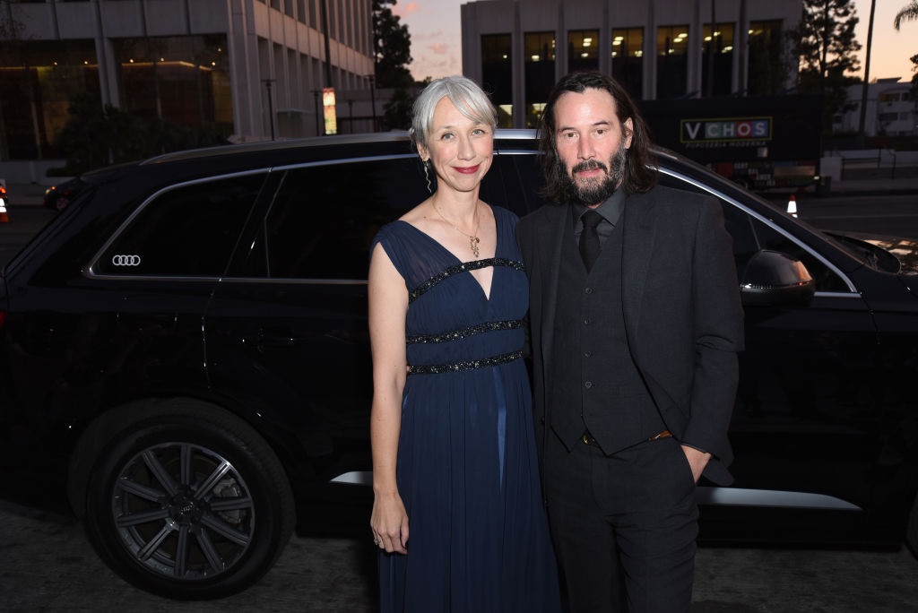 Helen Mirren le raspunde celor care au confundat-o cu iubita lui Keanu Reeves