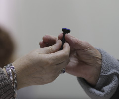 Primarul comunei Bătrâna, unde media de vârstă este de 60 de ani, candidează singur pentru al șaselea mandat