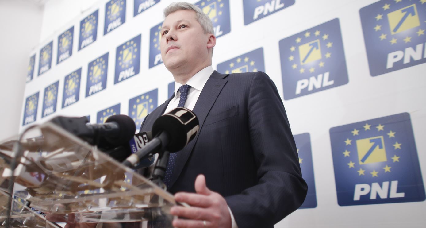 Cătălin Predoiu a anunțat că are mandat de la PNL să discute în coaliție despre excluderea lui Victor Ponta din PSD