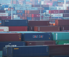 Olandezii au descoperit 25 de migranți într-un container frigorific cu destinația Marea Britanie
