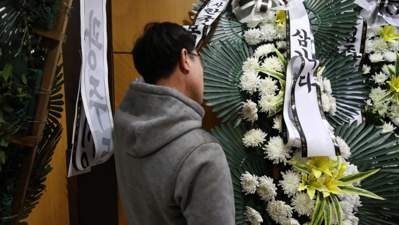 People React To Death Of K-pop Star Goo Hara of Kara In Seoul