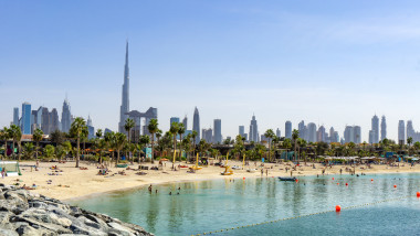 Dubai gett vacanta plaja apa