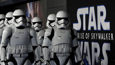 Soldați imperiali la premiera Star Wars: The Rise of Skywalker premieres in Hollywood