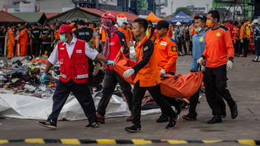 Relatives Of Lion Air Crash Victims Await News At Hospital