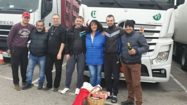 soferi-tir-masa-craciun