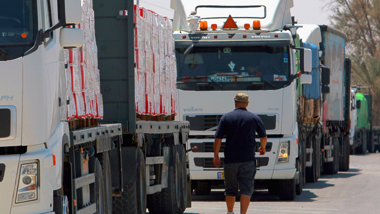 Israeli Farmers Blockade Gaza Strip Over Palestinian Rocket Attacks