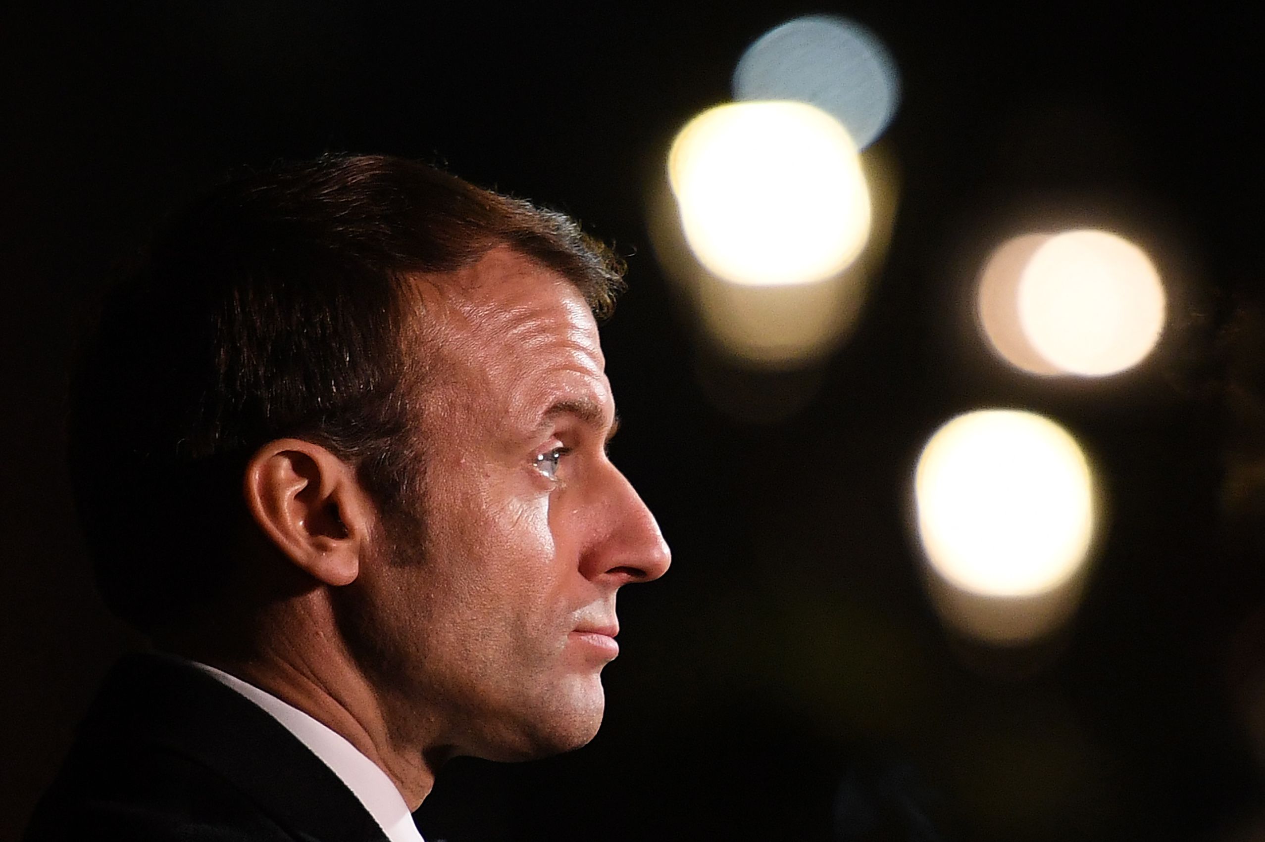 VIDEO | Emmanuel Macron, anunţ despre starea sa de sănătate, după ce a fost confirmat cu COVID