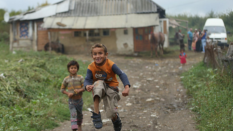 copii romi în România, sărăcie