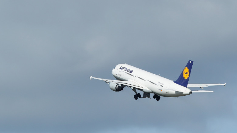 BERLIN, GERMANY - SEPTEMBER 06: A Lufthansa passenger plane takes off from Tegel Airport on September 6, 2012 in Berlin, Germany. Lufthansa is bracing for a 24-hour, nationwide strike by cabin crew tomorrow that has already led to cancellations of two-thirds of all Lufthansa flights for the day. (Photo by Sean Gallup/Getty Images)