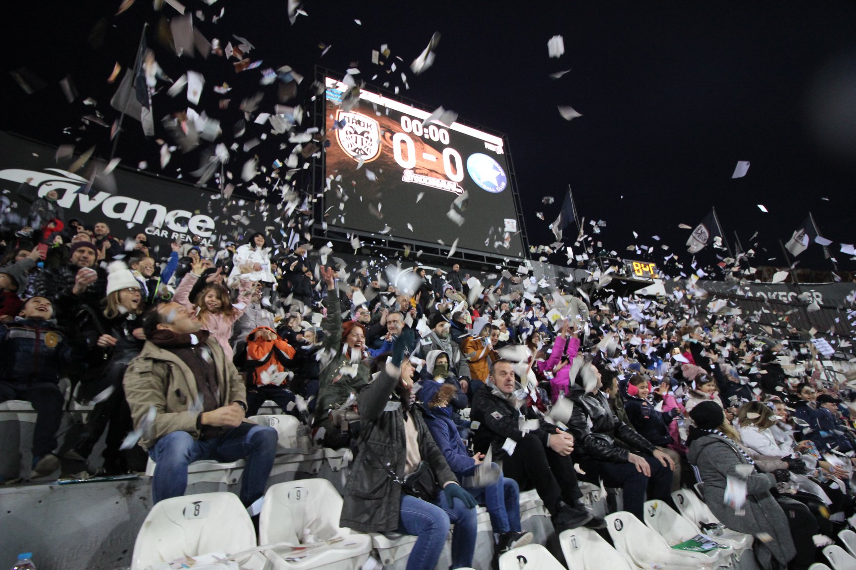 Guvernul Greciei a modificat o lege pentru a evita retrogradarea echipelor PAOK Salonic si Xanthi