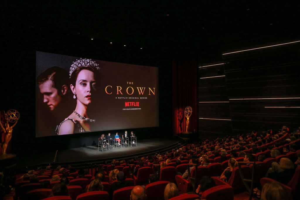Cifre record. Serialul The Crown, urmarit de peste 73 de milioane de conturi din intreaga lume, pe Netflix