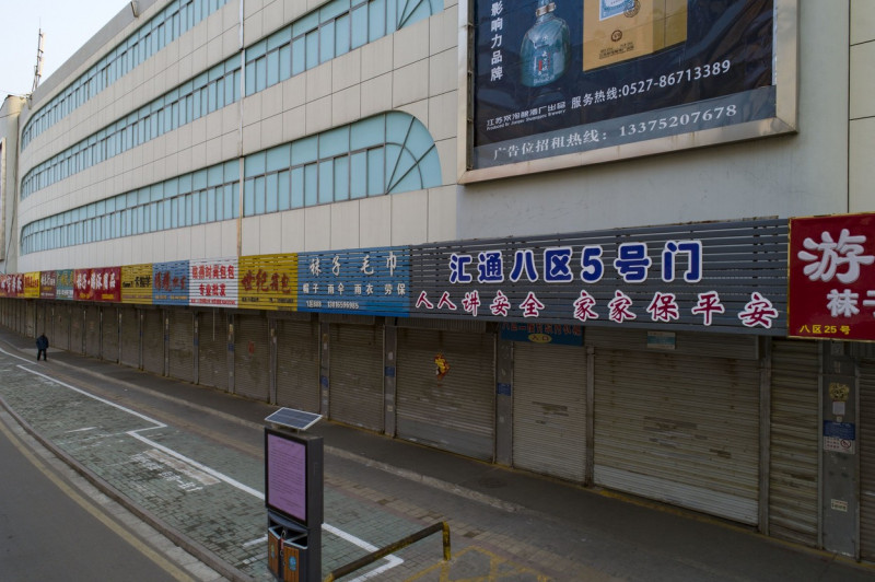 Huai 'an , Jiangsu : an empty Huitong market affected by the epidemic