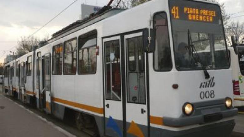 Tramvaiele de pe linia 41 își reiau circulația pe traseul normal