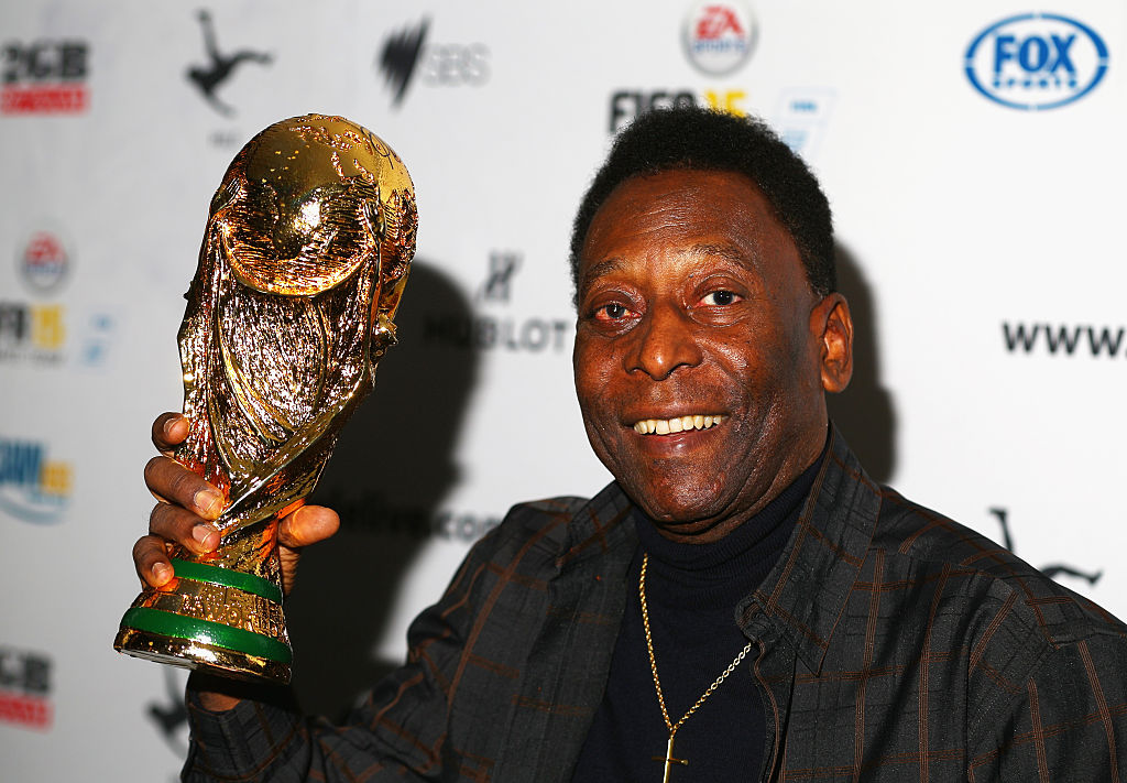 Legendarul fotbalist brazilian Pele este într-o stare fragilă: E rușinat, nu vrea să iasă din casă sau să fie văzut