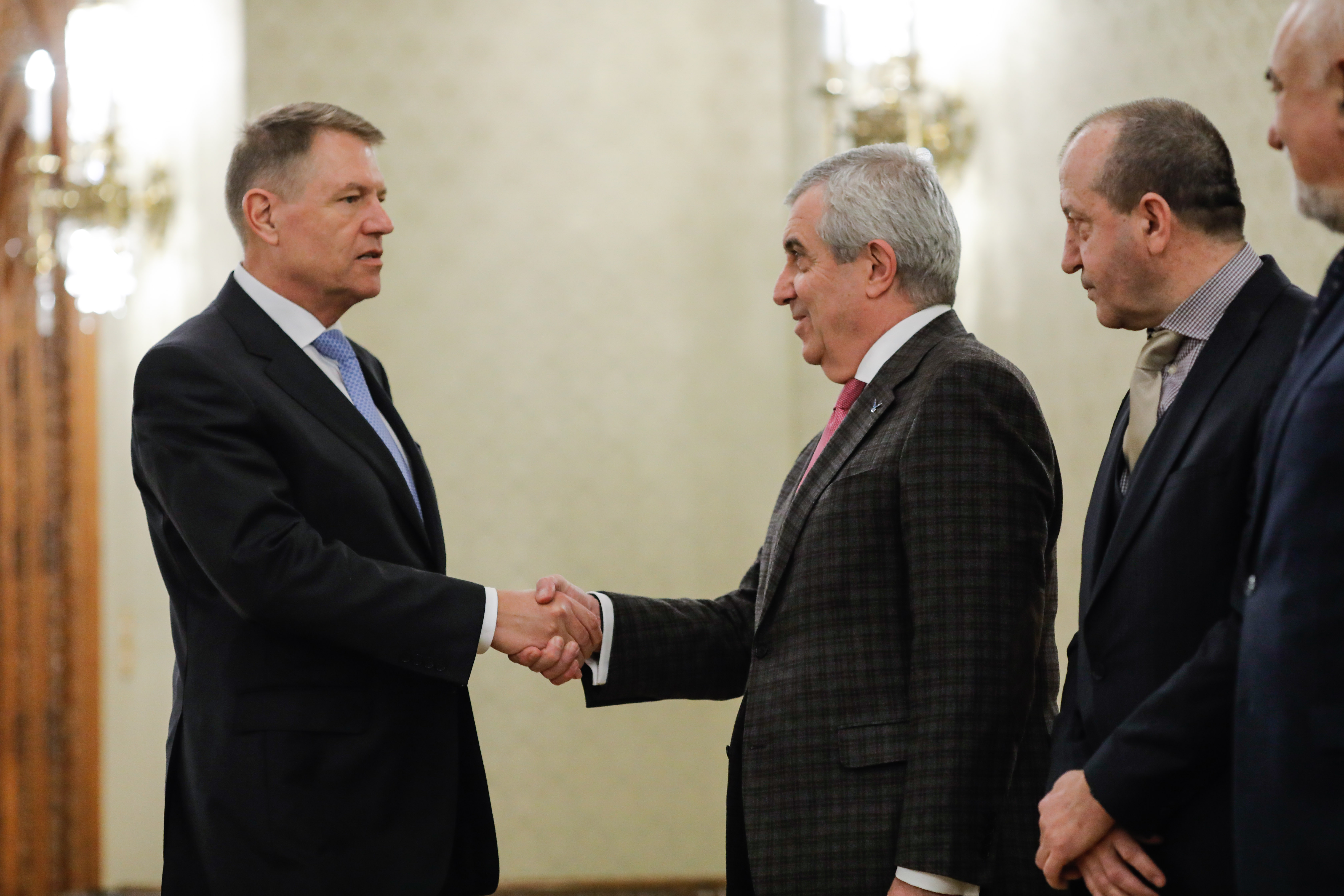 alde consultari iohannis tariceanu