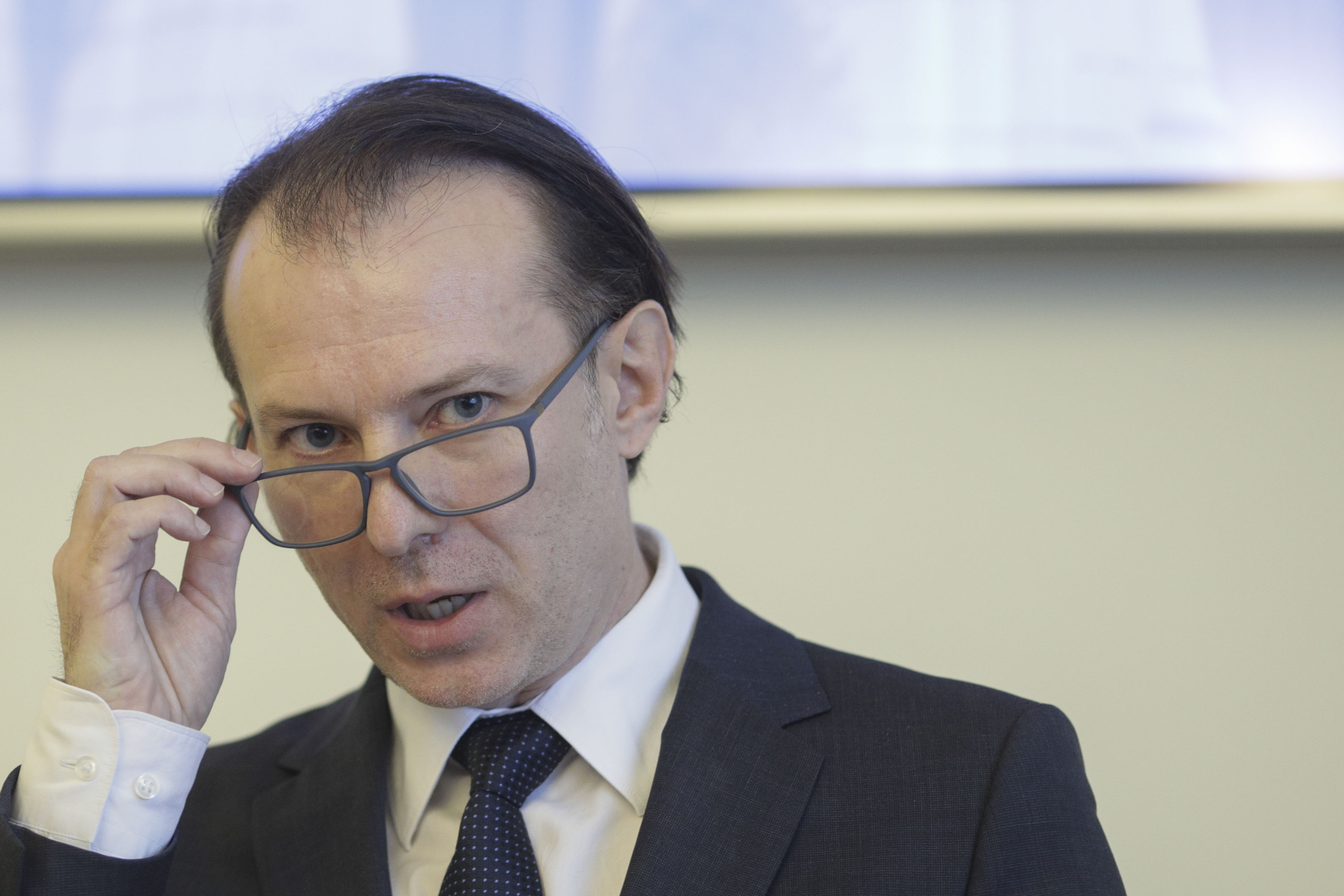 Ministrul Finanţelor: Am redus semnificativ planul de imprumuturi pentru luna august