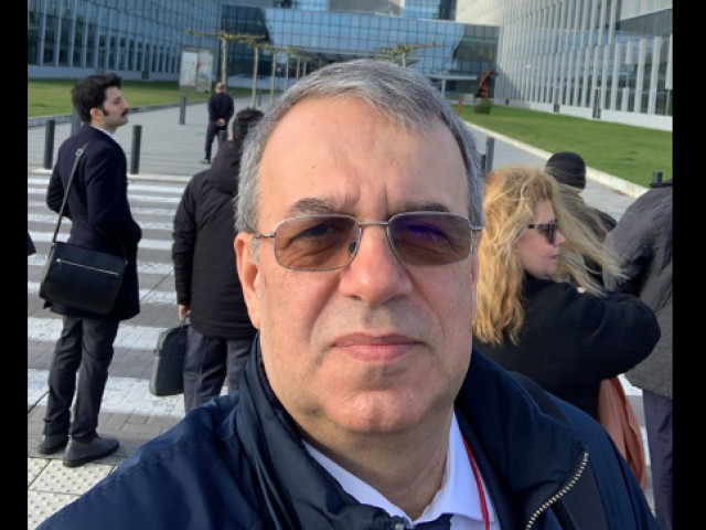 Durbin png. сенатор должен был. сенатор должен был. Governor. адвокат в румынии в данный момент.