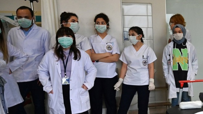 Medici intr-un spital din Turcia