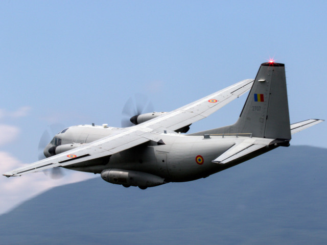 MApN: 45 de tone de echipament medical din Coreea de Sud, aduse la București cu o aeronavă NATO