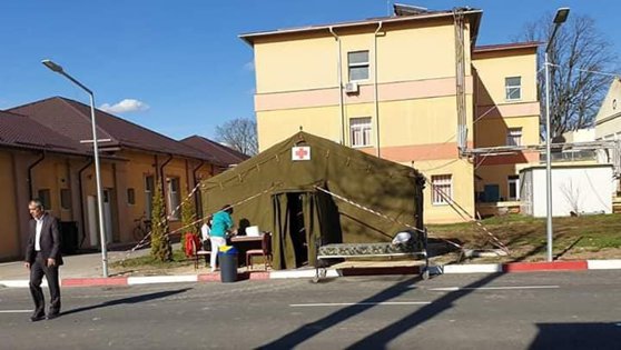 Demisii la Spitalul Mioveni, dupa ce s-a decis ca unitatea medicala sa trateze pacienti infectati cu coronavirus