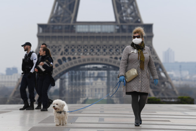 Paris, Franţa, în timpul pandemiei de coronavirus