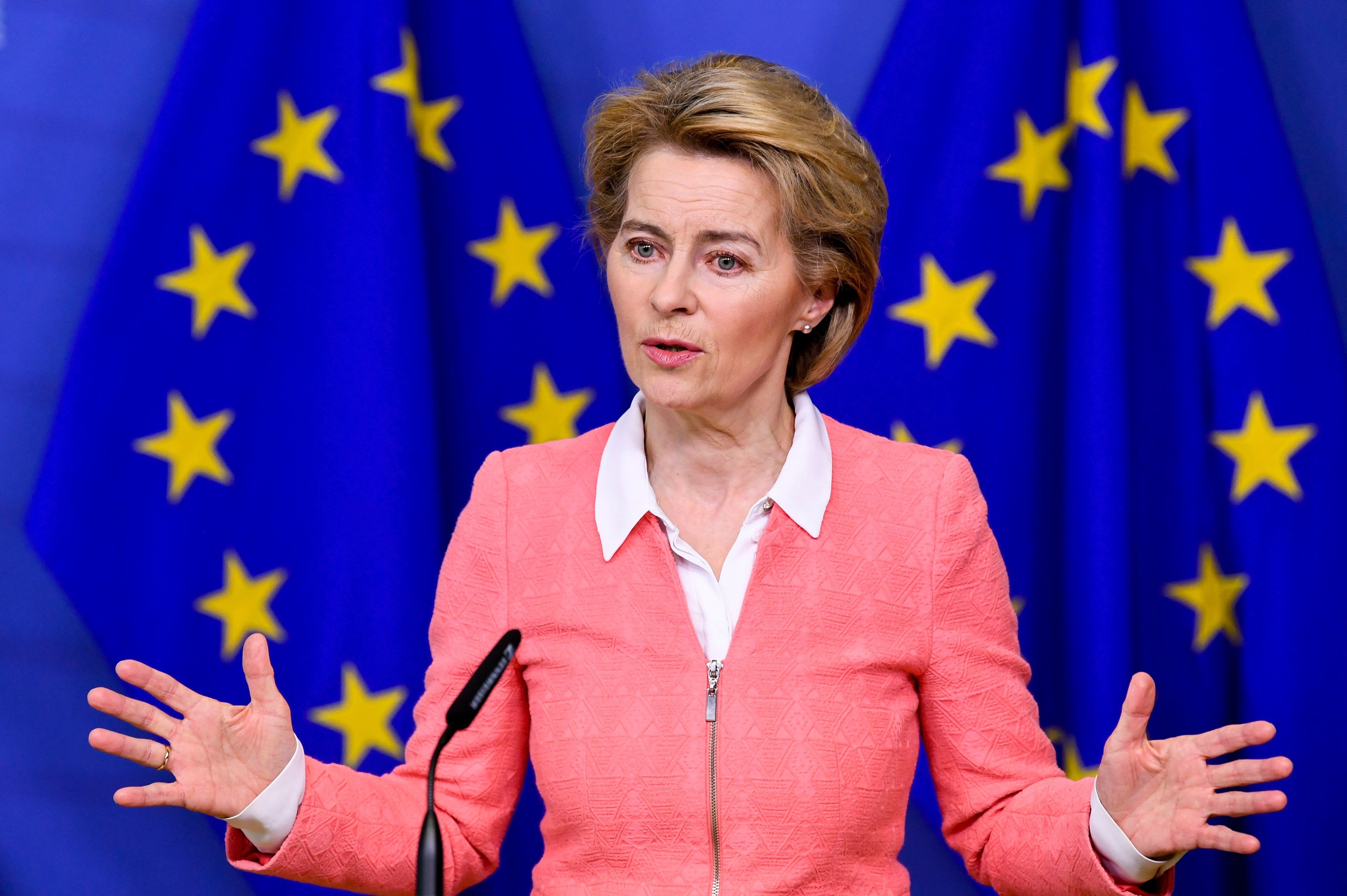 Ursula von der Leyen a transmis un mesaj noului guvern PNL-PSD-UDMR