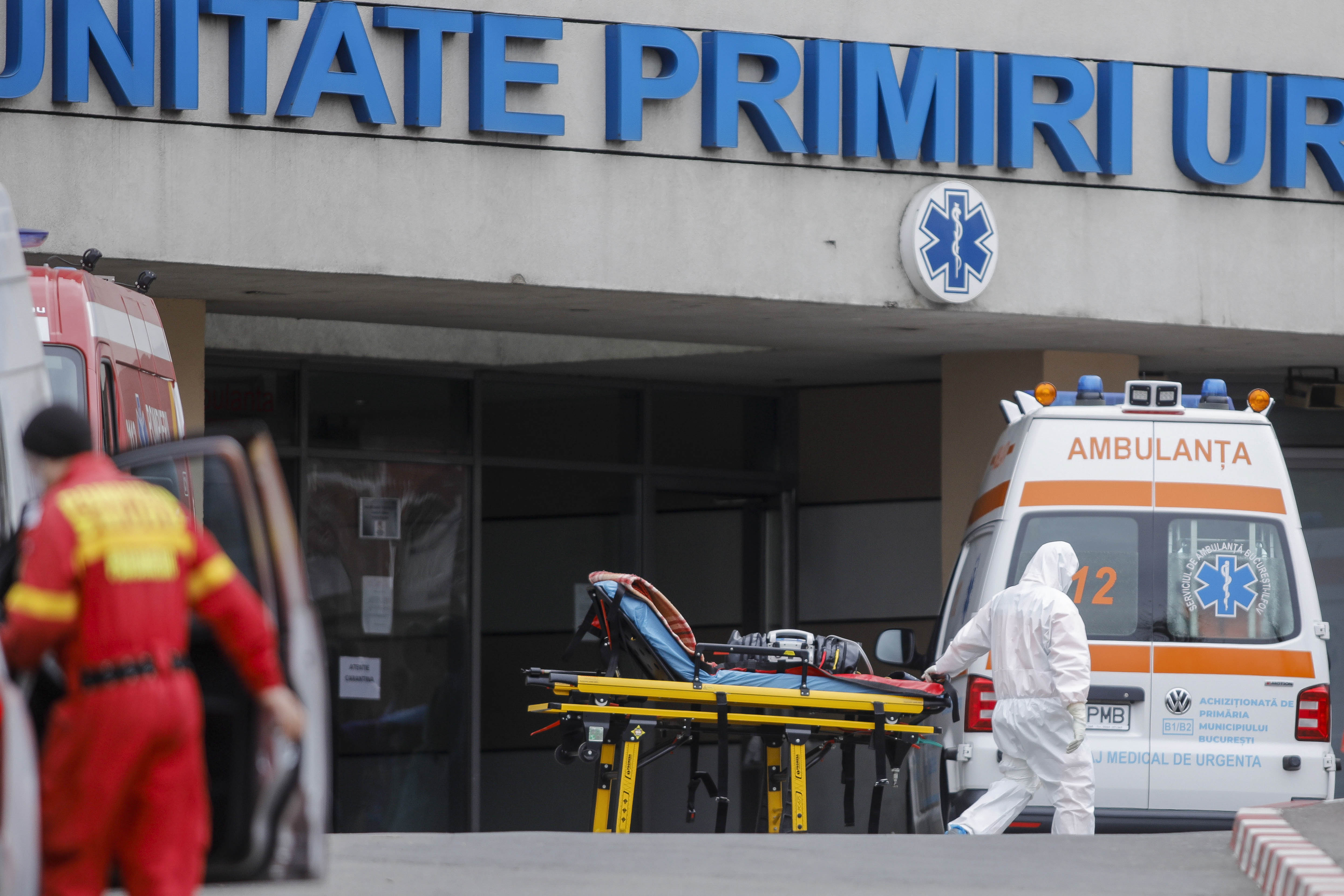 În ziua în care a fost externată din spital, unde a fost tratată pentru COVID, o femeie din Suceava s-a aruncat de la etajul 4