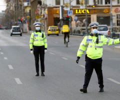 Mii de polițiștii vor purta camere video. Primele sute de aparate tip body cam au ajuns deja la Poliția Rutieră din București