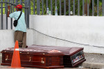 Imagini cutremurătoare în Ecuador. Cadavrele victimelor de coronavirus sunt abandonate pe străzi