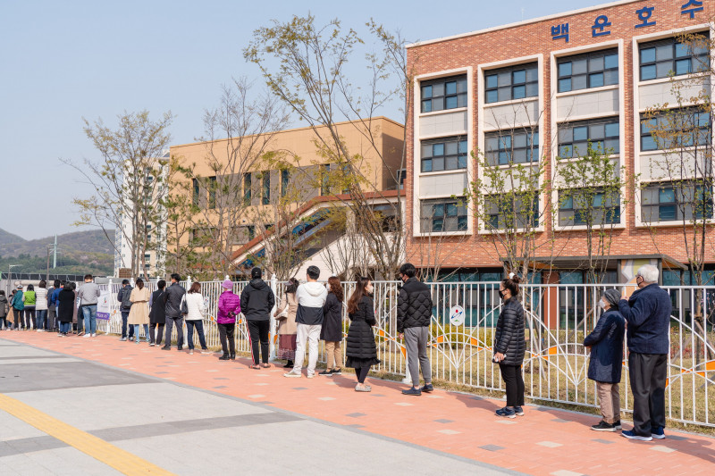 Parliamentary elections in Uiwang-si, South Korea - 15 Apr 2020