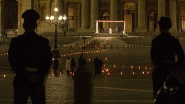 Pope Francis participated in the Via Crucis exceptionally held in the churchyard of St. Peter's Basilica, on Friday 10 April 2020 Rome: Pope Francis celebrates Via Crucis, Roma, Italy - 10 Apr 2020, Image: 513594915, License: Rights-managed, Restrictions: , Model Release: no, Credit line: Matteo Nardone/Pacific Press / Shutterstock Editorial / Profimedia