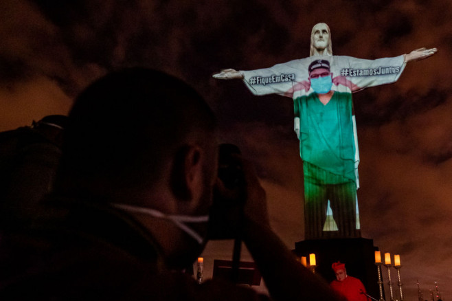 Act of Consecration of Brazil and Tribute to Medical Workers at the Christ the Redeemer Amidst the Coronavirus (COVID - 19) Pandemic