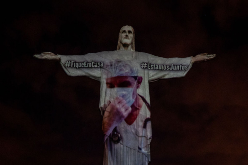 Act of Consecration of Brazil and Tribute to Medical Workers at the Christ the Redeemer Amidst the Coronavirus (COVID - 19) Pandemic