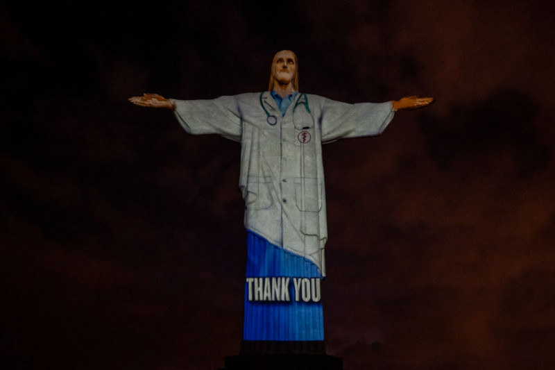 Act of Consecration of Brazil and Tribute to Medical Workers at the Christ the Redeemer Amidst the Coronavirus (COVID - 19) Pandemic