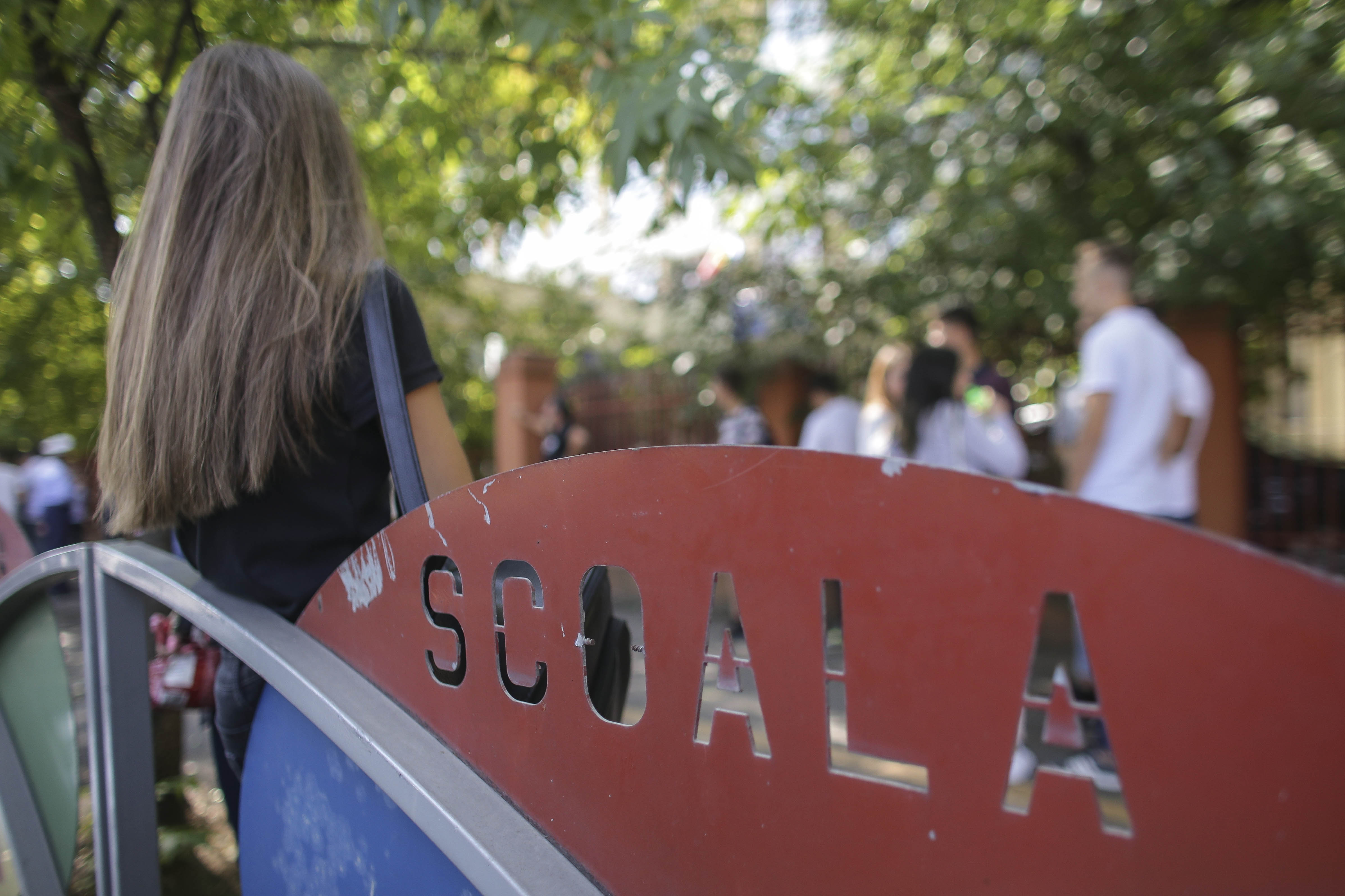 Nicusor Dan anunta ca va vota introducerea educatiei sexuale in scoli: Ca societate avem o problema mare a tinerelor ramase insarcinate