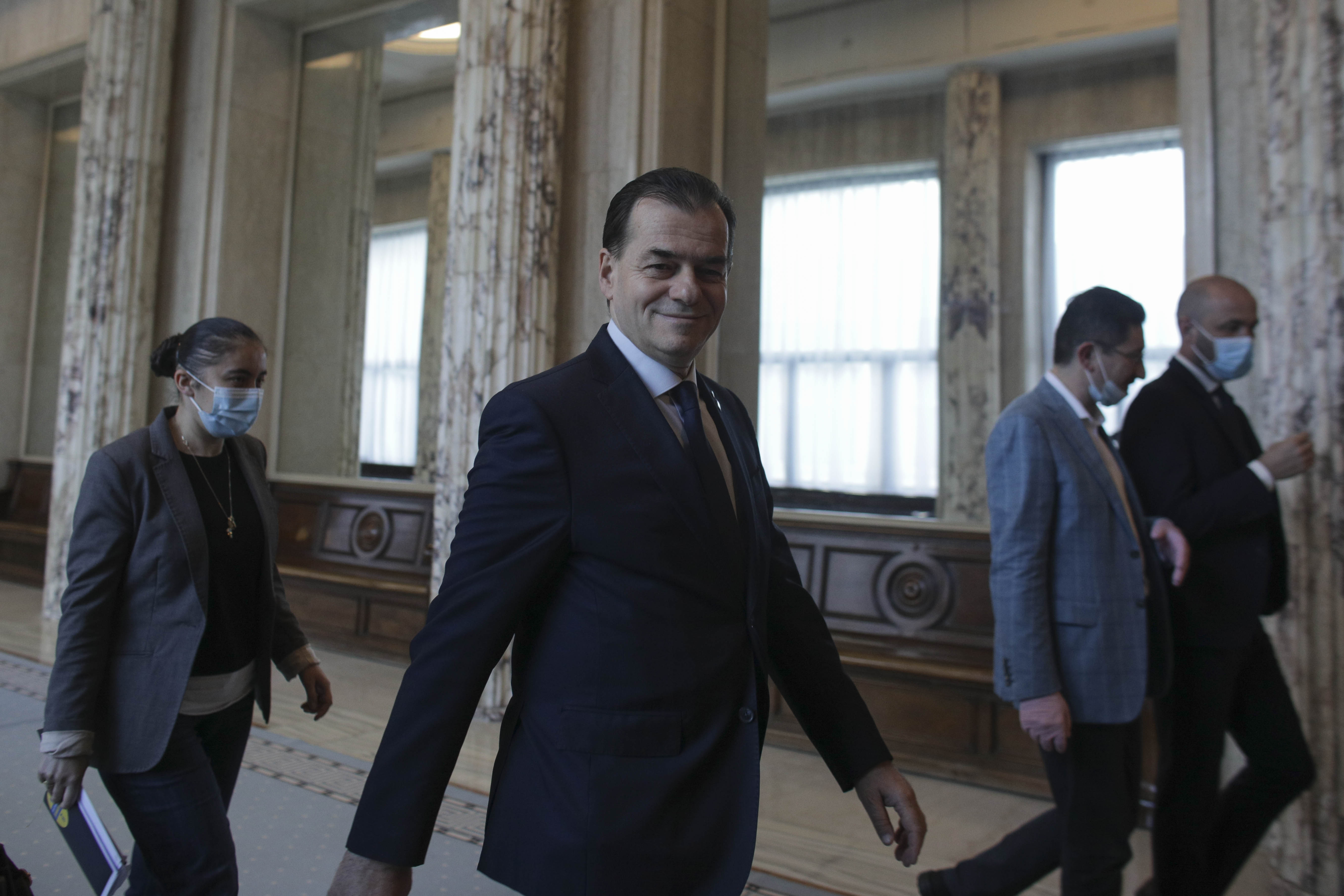 Surse. Orban spune că USR PLUS l-a propus premier. USR PLUS: „A fost doar o glumă, la un moment dat”
