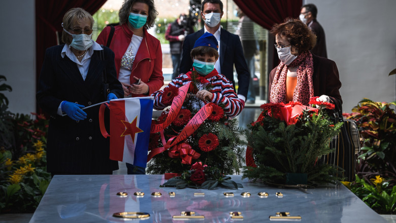 comemorare josip broz tito la casa florilor din belgrad in vremuri de pandemie