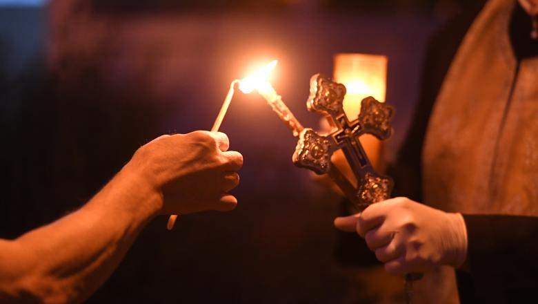 Patriarhia reacționează la o știre din presa italiană: CE poate recomanda măsuri sanitare, nu poate decide privind slujbele de Crăciun