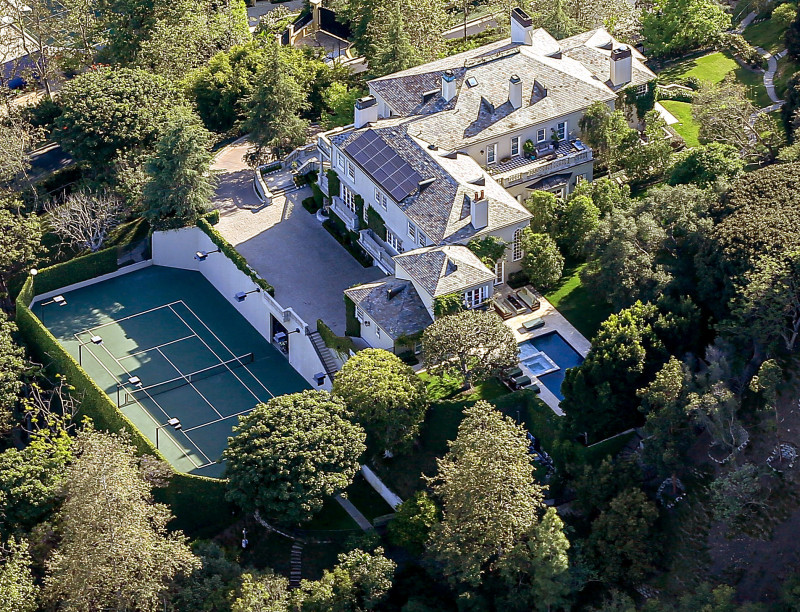 PREMIUM EXCLUSIVE Elon Musk To Sell His Many Lavish Mansions In Quest To 'Own No House'