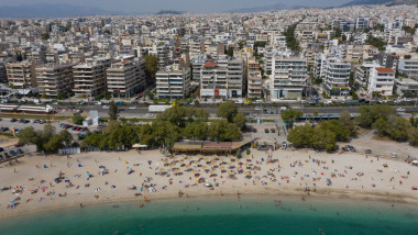 (200514) -- ATHENS, May 14, 2020 () -- Aerial photo taken on May 14, 2020 shows people enjoying their leisure on Alimos public beach, south of Athens, Greece. Greek officials announced on Wednesday that as of May 16 the country's 515 organized beaches will open under restrictions to avoid overcrowding. Greece's Health Ministry reported on Thursday that the number of COVID-19 infections reached 2,770 and there have been 156 deaths since the start of the outbreak in the country on Feb. 26., Image: 519551821, License: Rights-managed, Restrictions: WORLD RIGHTS excluding China - Fee Payable Upon Reproduction - For queries contact Avalon.red - sales@avalon.red London: +44 (0) 20 7421 6000 Los Angeles: +1 (310) 822 0419 Berlin: +49 (0) 30 76 212 251, Model Release: no, Credit line: Xinhua/Avalon.red / Avalon Editorial / Profimedia