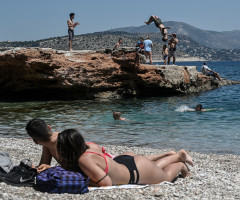 Ministerul de Externe face precizări despre ce se întâmplă cu turista româncă depistată cu COVID-19 în insula Creta