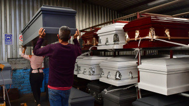 Mexican casket makers face demand for caskets and black market in pandemic