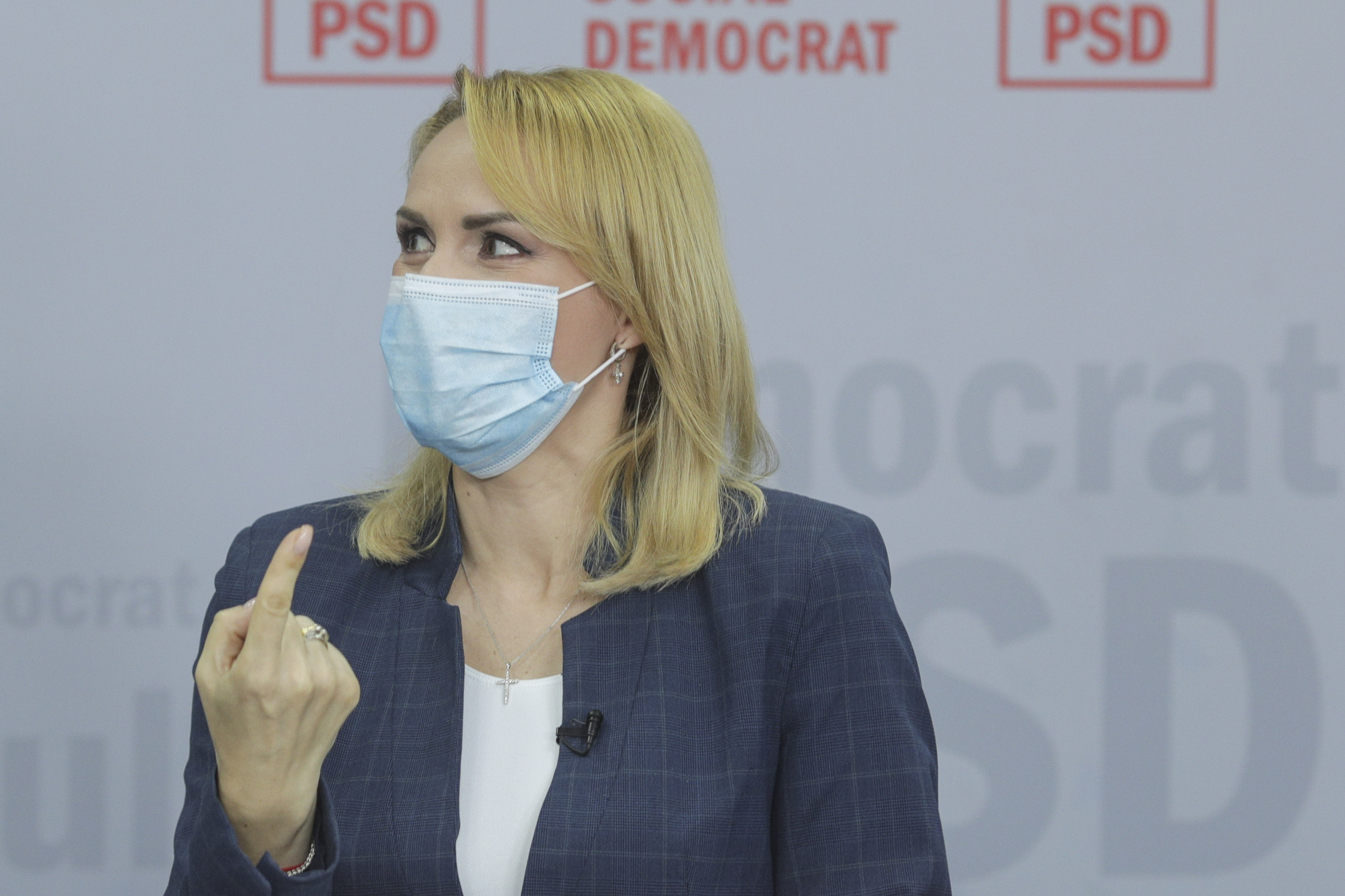 Gabriela Firea: Primarul general Nicușor Dan solicită ilegal creşterea preţului la căldură şi apă caldă în Capitală