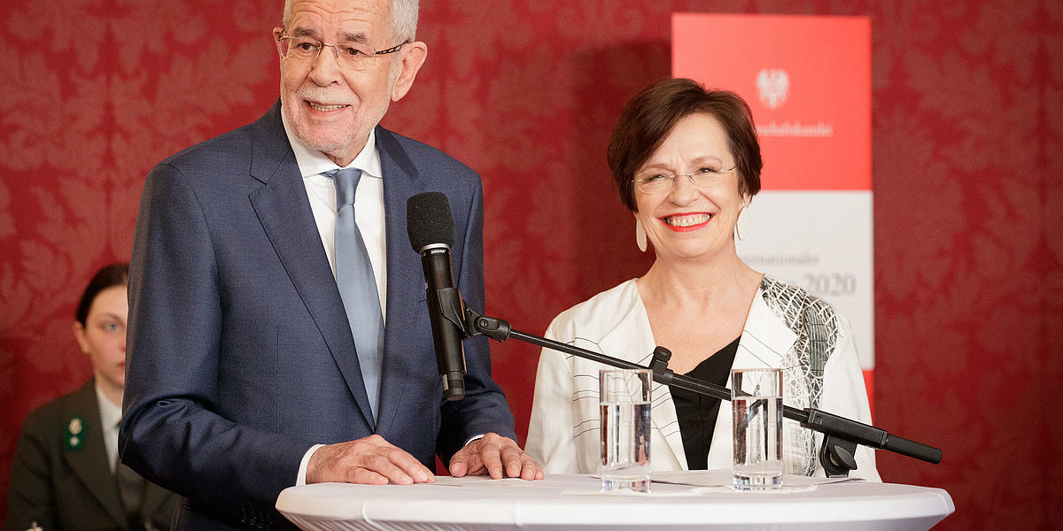 Presedintele Austriei, prins cu sotia la restaurant, dupa ora inchiderii