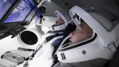 NASA, SpaceX Simulate Upcoming Crew Mission with Astronauts