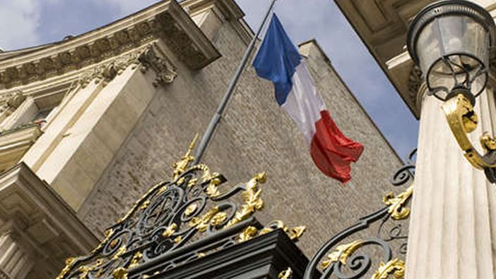 Guvernul francez nu va majora taxele, chiar daca economia se confrunta cu o recesiune severa
