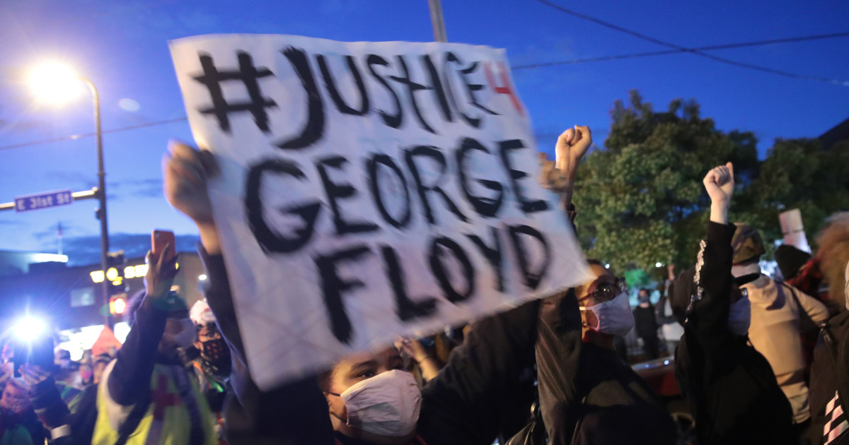 Furia cuprinde America. Manifestații active au loc în 32 de mari orașe americane după uciderea lui George Floyd | Digi24
