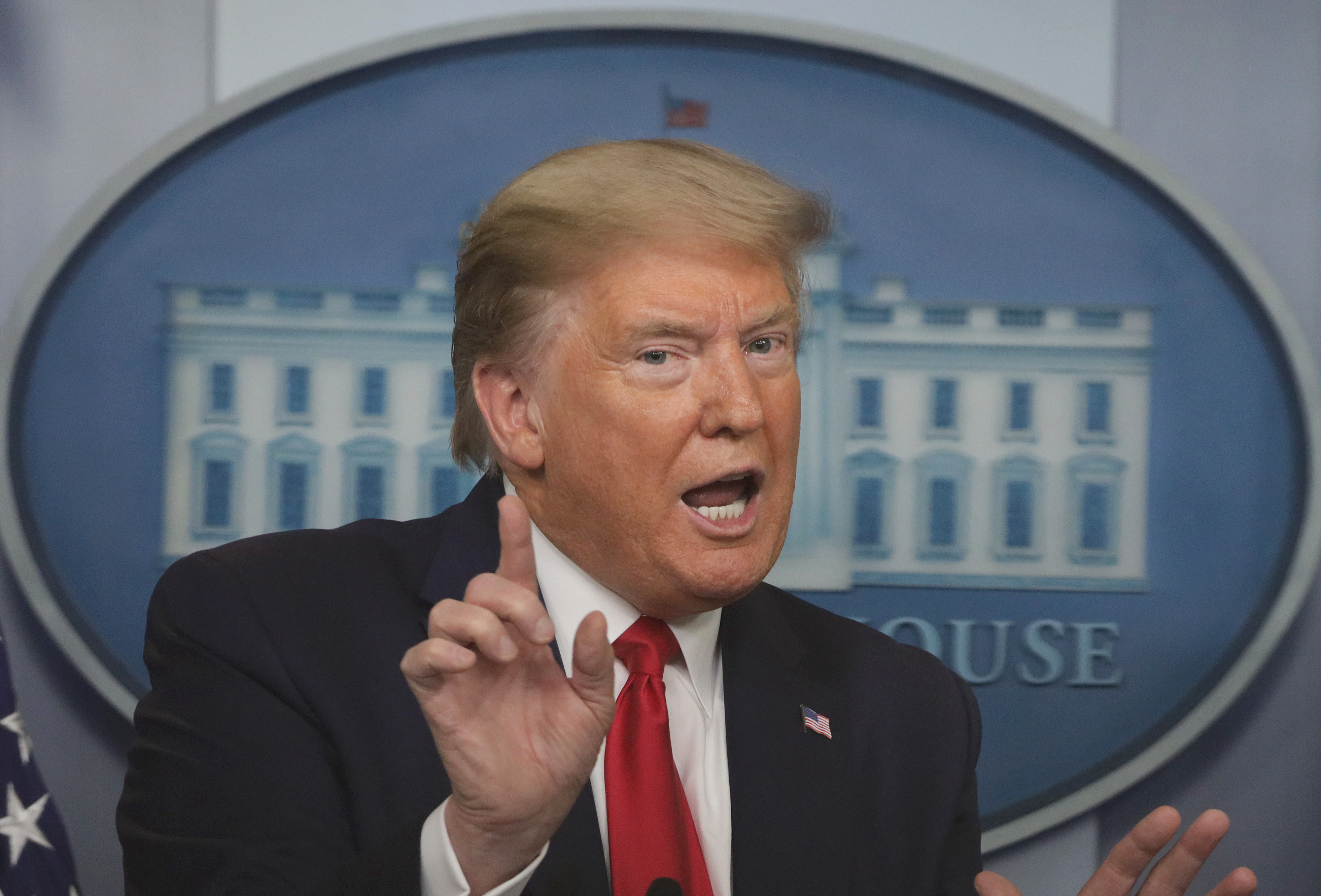 NYT: Procurorii din New York sugereaza ca exista o ancheta care il vizeaza pe Trump. Sunt investigate posibile fraude bancare