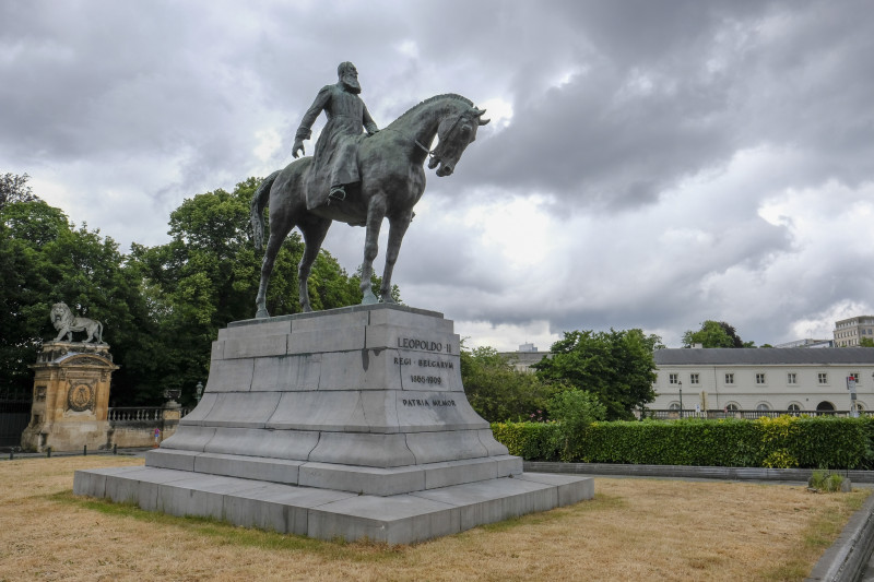 O statuie a fostului rege Leopold al II-lea, înlăturată dintr-un scuar din Anvers